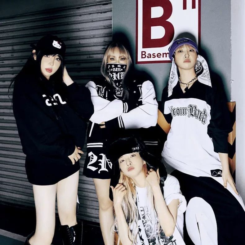 2NE1 WELCOME BACK COLLEGE SWEATSHIRTS AND COAT