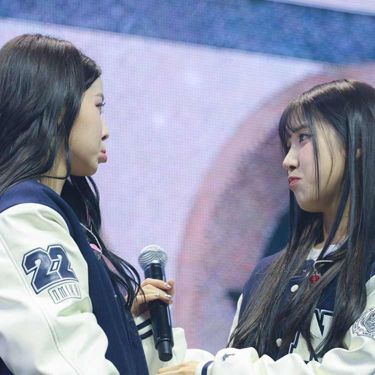 NMIXX COLLEGE SWEATSHIRTS AND JACKETS